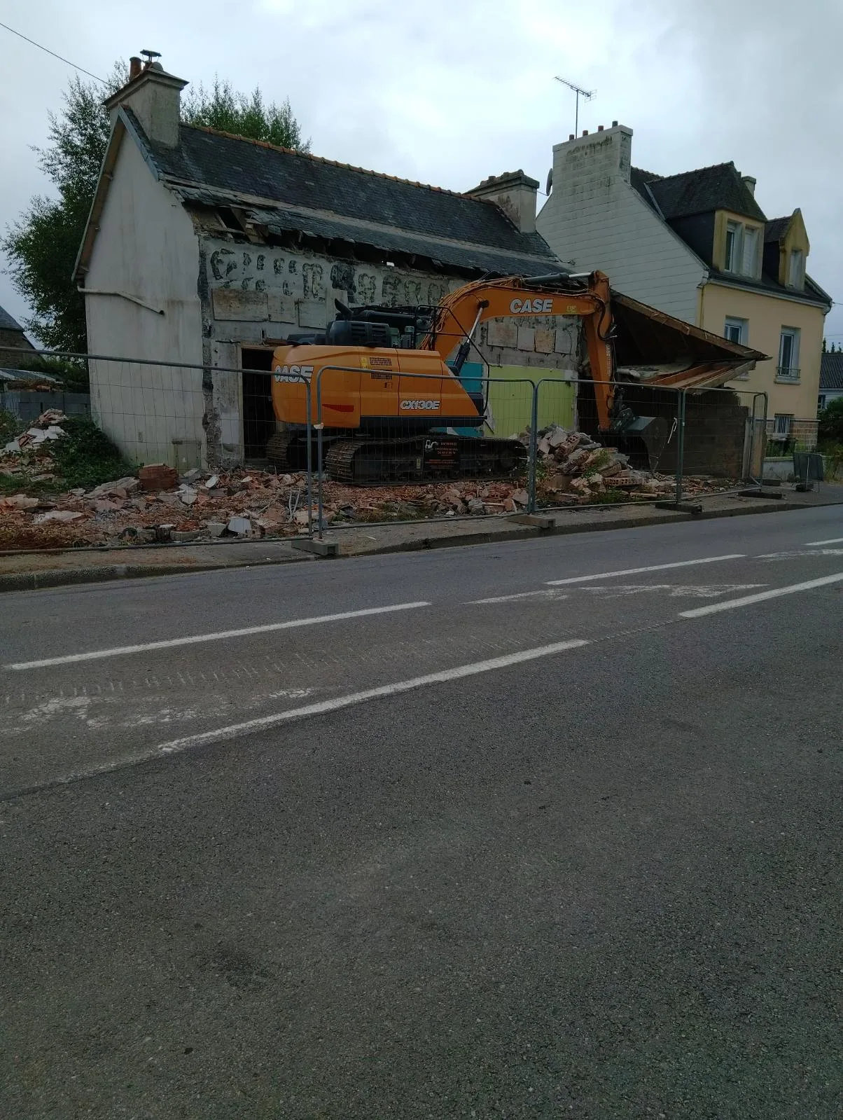 Résultat après démolition d'une longère à Plougastel-Daoulas — CLG